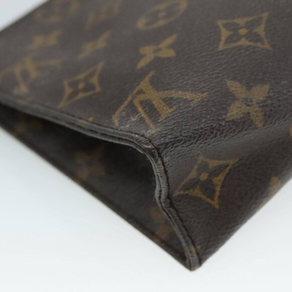LOUIS VUITTON Monogram Poche Toilette 19 Pouch - Picture 15 of 16